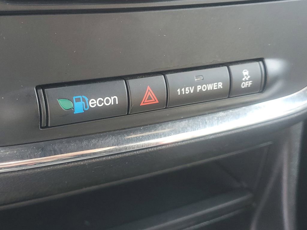 Used 2018 Dodge Grand Caravan GT image 35