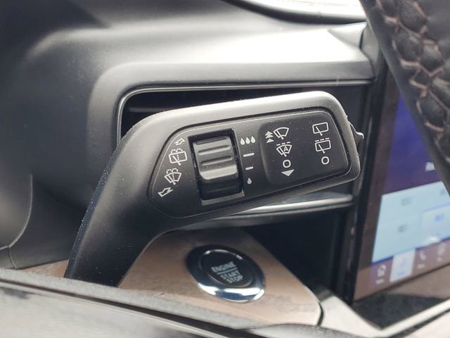 Used 2022 Ford Explorer Platinum w/ Equipment Group 601A image 18