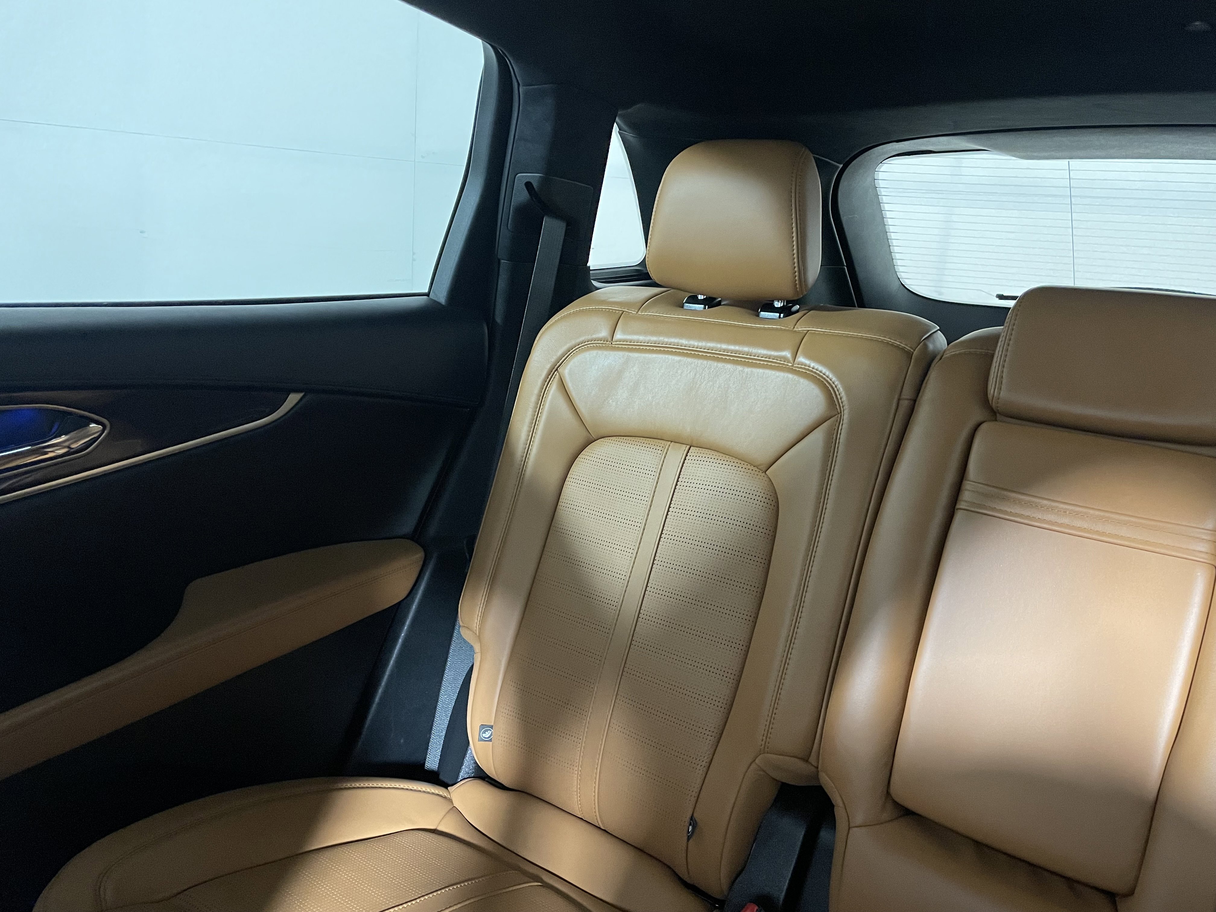 Used 2023 Lincoln Nautilus Black Label w/ Class II Trailer Tow Package image 13