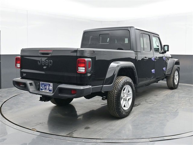 Used 2022 Jeep Gladiator Sport image 10