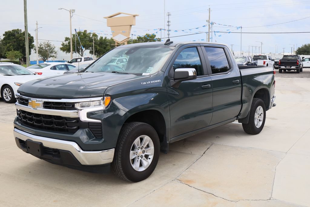 Used 2025 Chevrolet Silverado 1500 LT AWD/4WD image 5