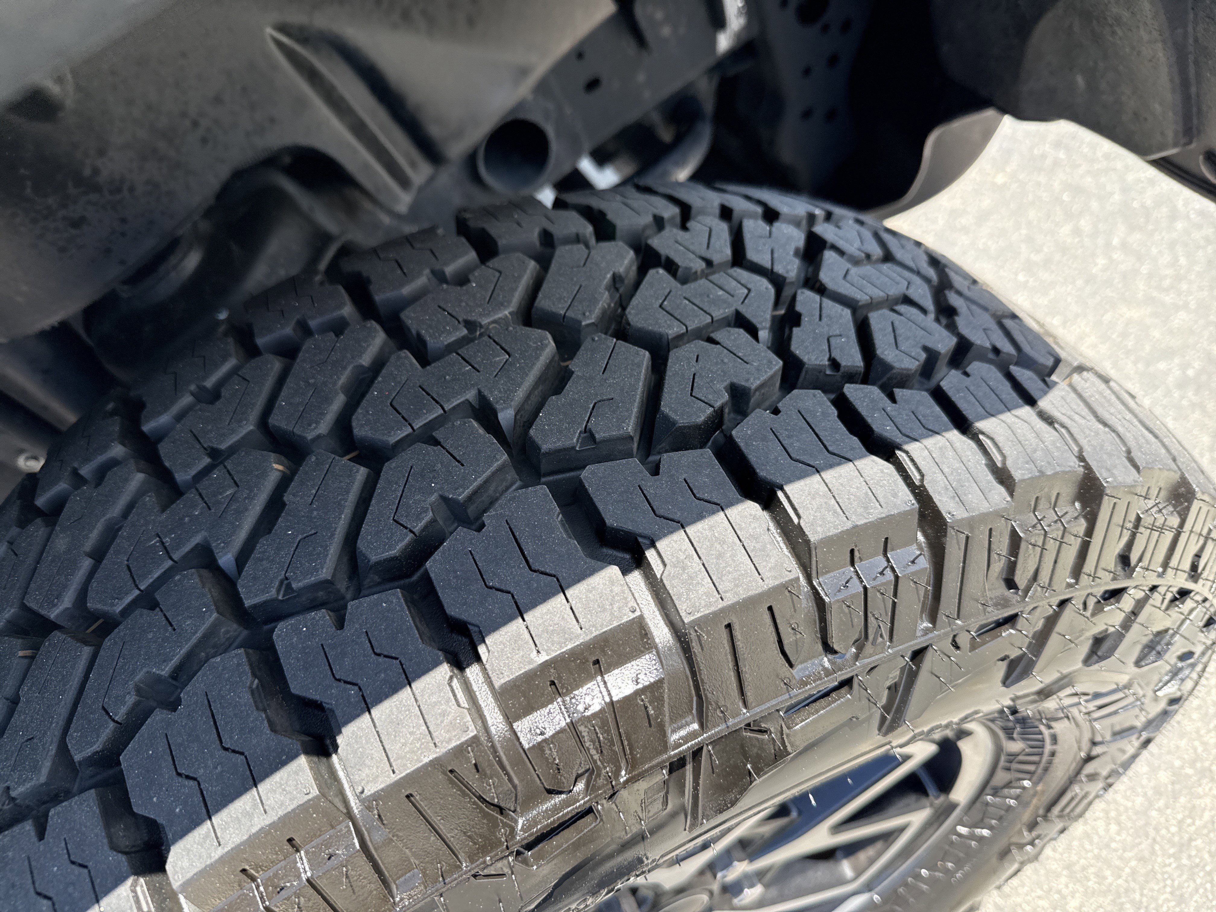 Used 2024 Jeep Wrangler Unlimited Rubicon AWD/4WD image 12