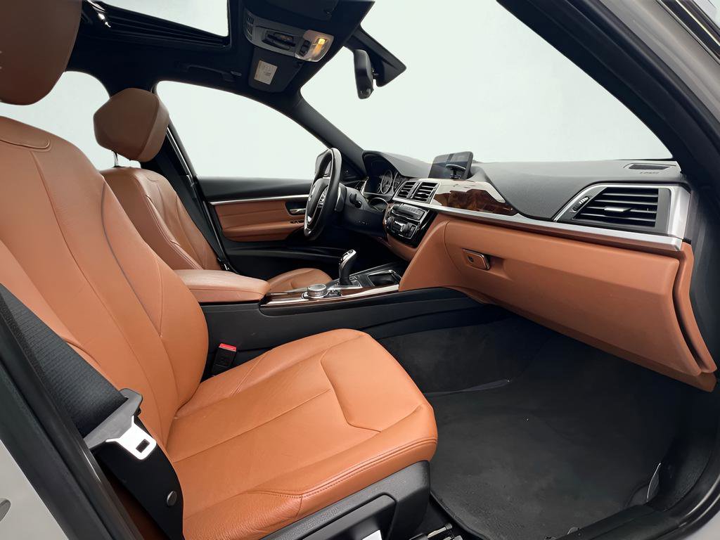 Used 2016 BMW 340i Sedan image 28