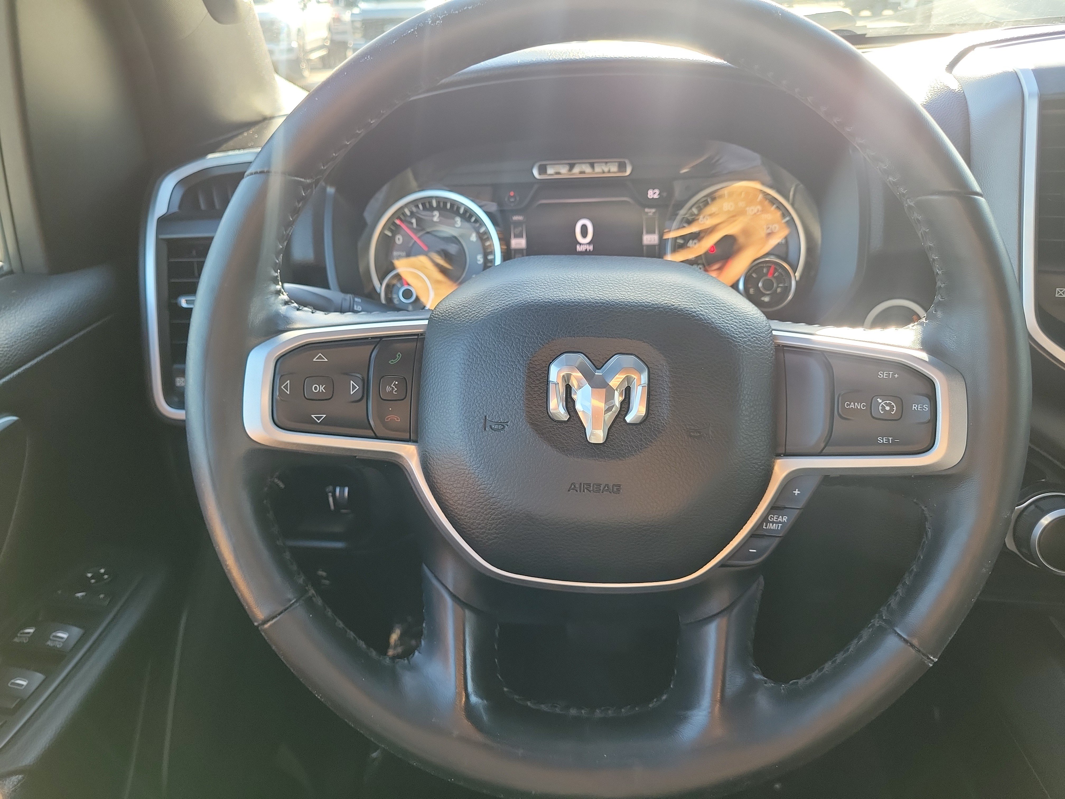 Used 2021 RAM 1500 2WD Crew Cab image 19