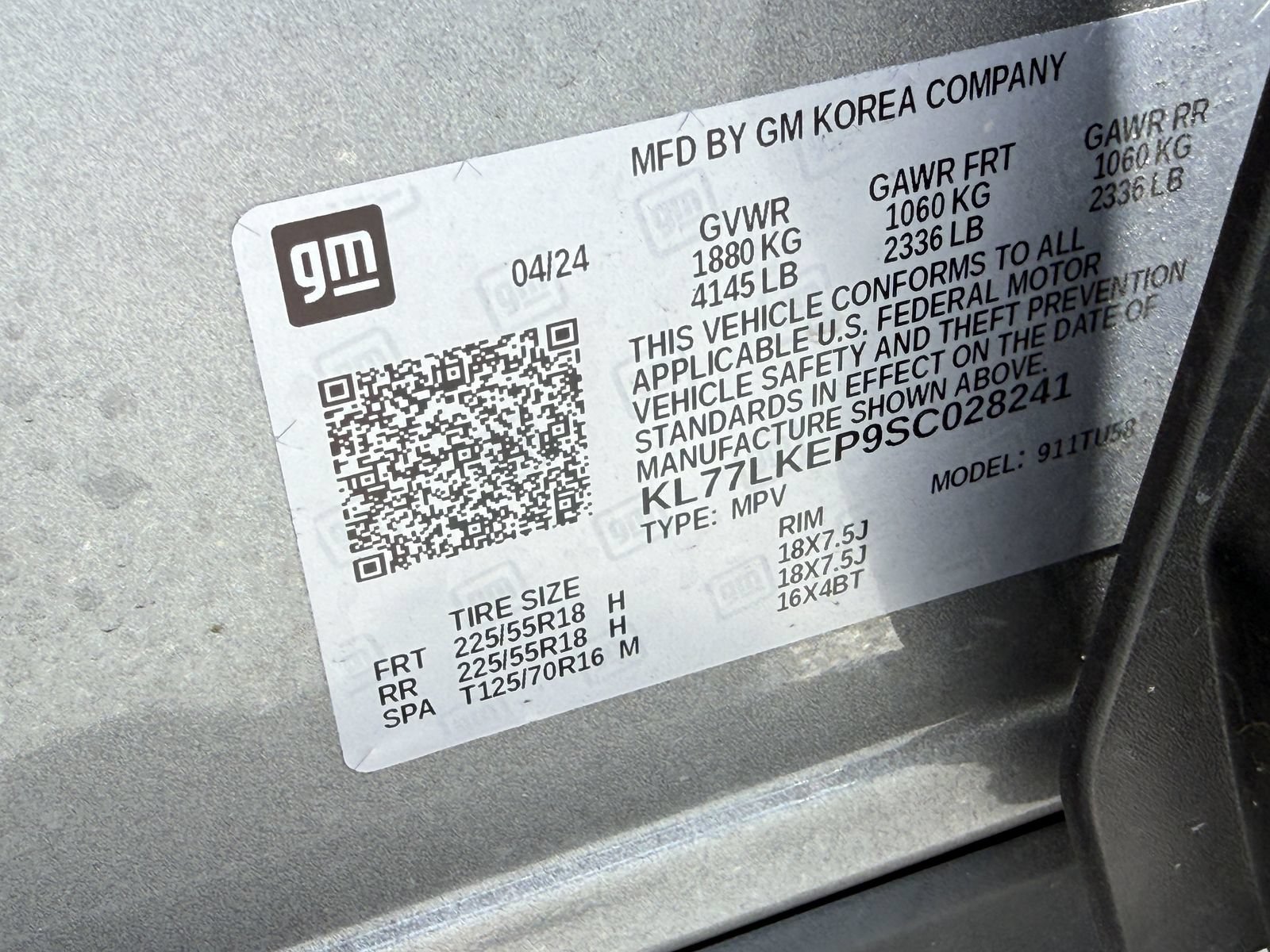 Used 2025 Chevrolet Trax ACTIV w/ Sunroof Package FWD image 35