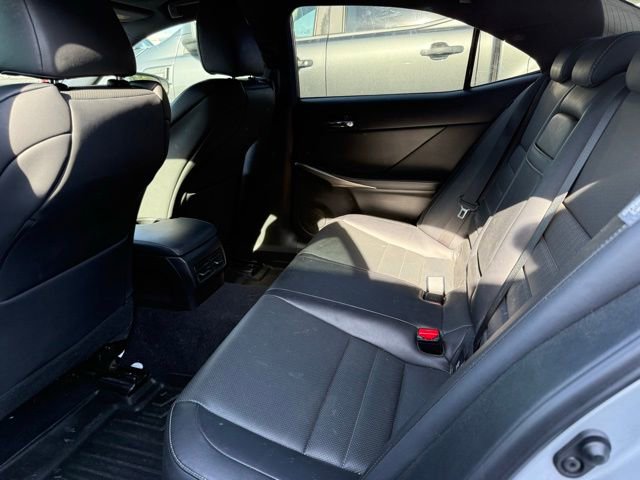 Used 2016 Lexus IS 200t image 5