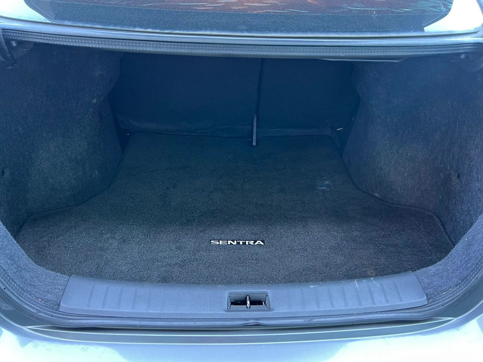 Used 2017 Nissan Sentra SR image 23