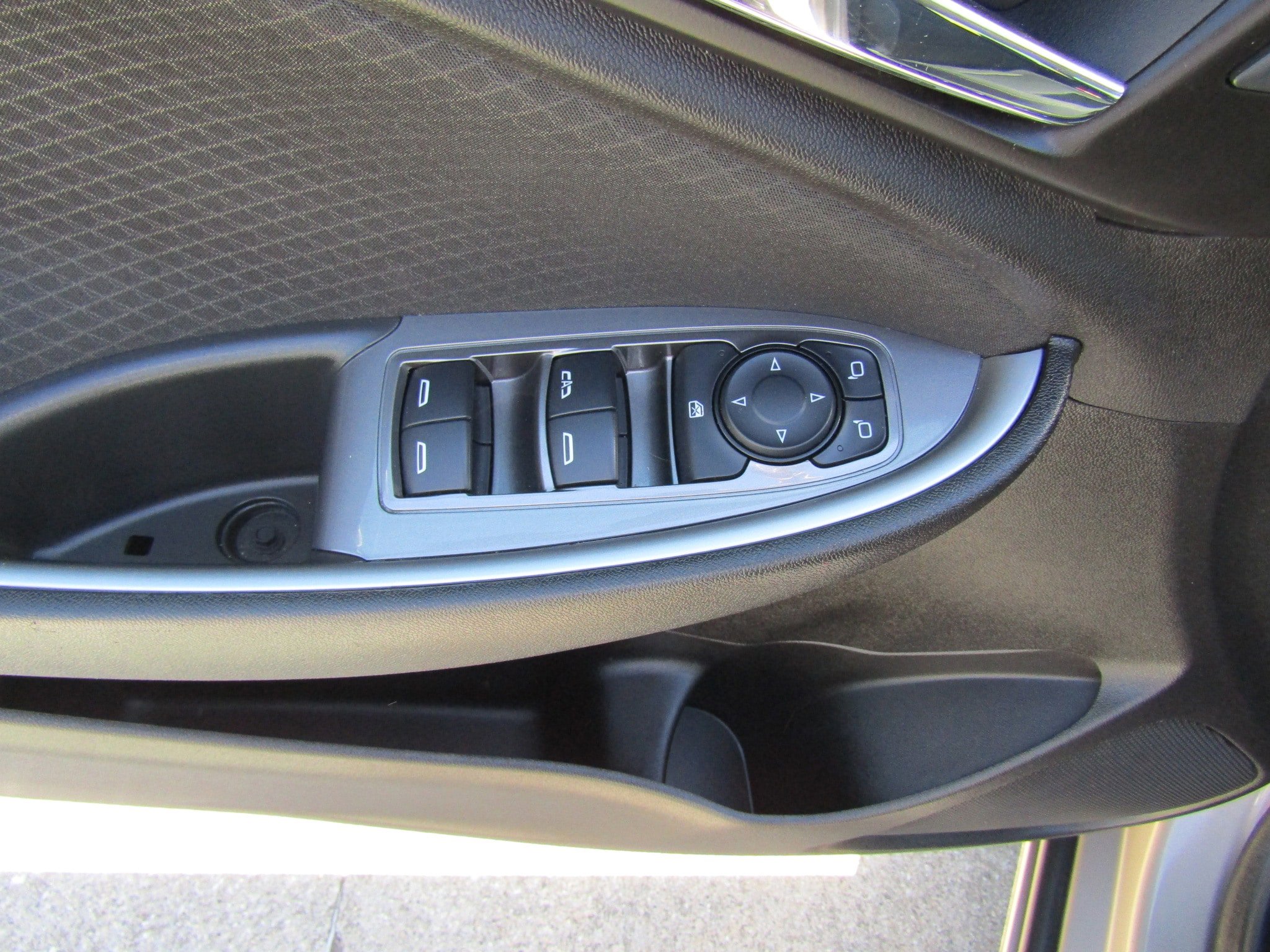 Used 2024 Chevrolet Malibu LT FWD image 19