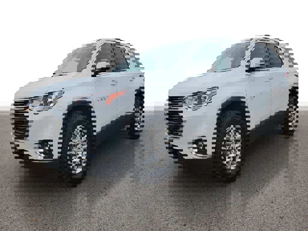 Certified 2020 Chevrolet Traverse LT w/ Driver Confidence II Package image 2