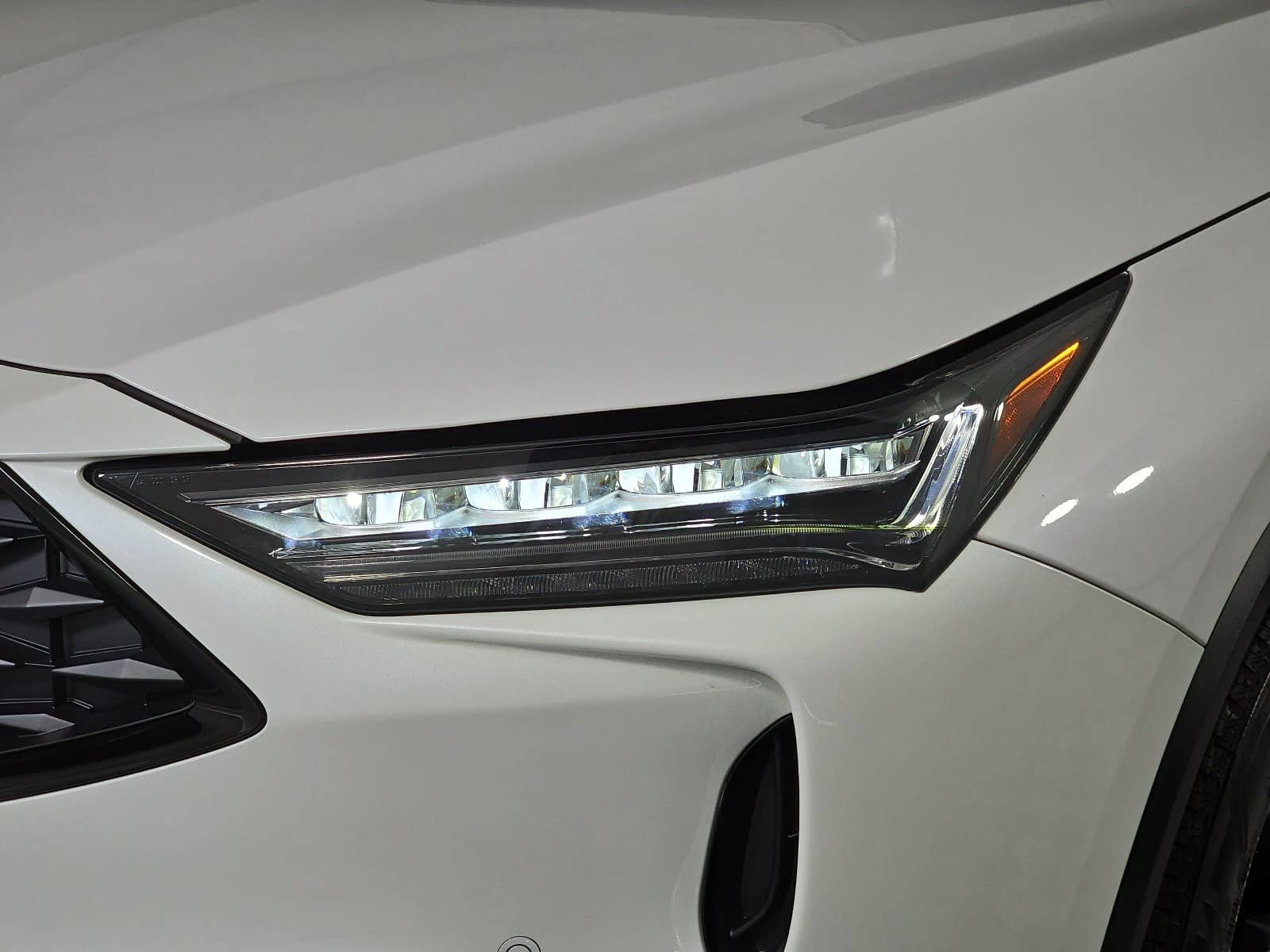 Used 2024 Acura MDX A-Spec AWD/4WD image 29