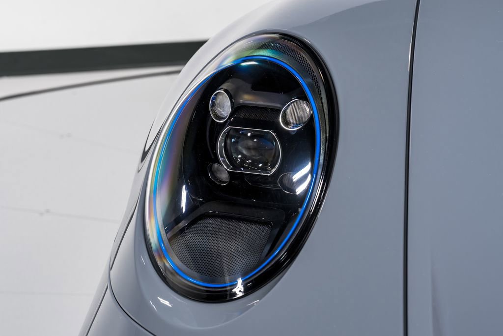 Used 2024 Porsche 911 GT3 RWD image 40