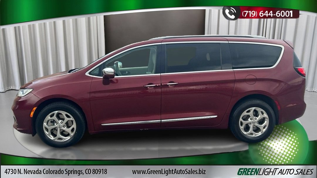 Used 2021 Chrysler Pacifica Limited w/ Premium & Safety Sphere Group AWD/4WD image 2