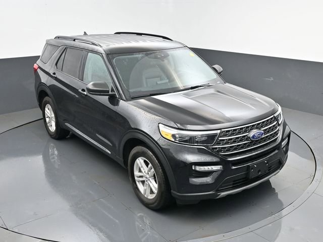 Used 2024 Ford Explorer XLT w/ Equipment Group 202A AWD/4WD image 21