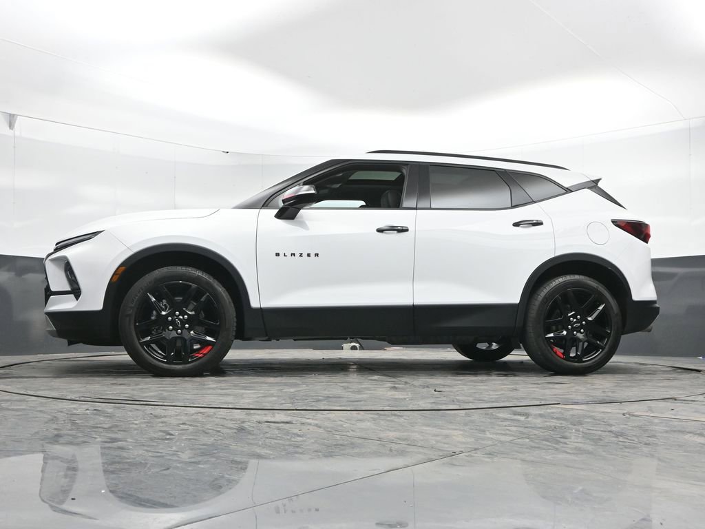 Used 2023 Chevrolet Blazer LT image 50