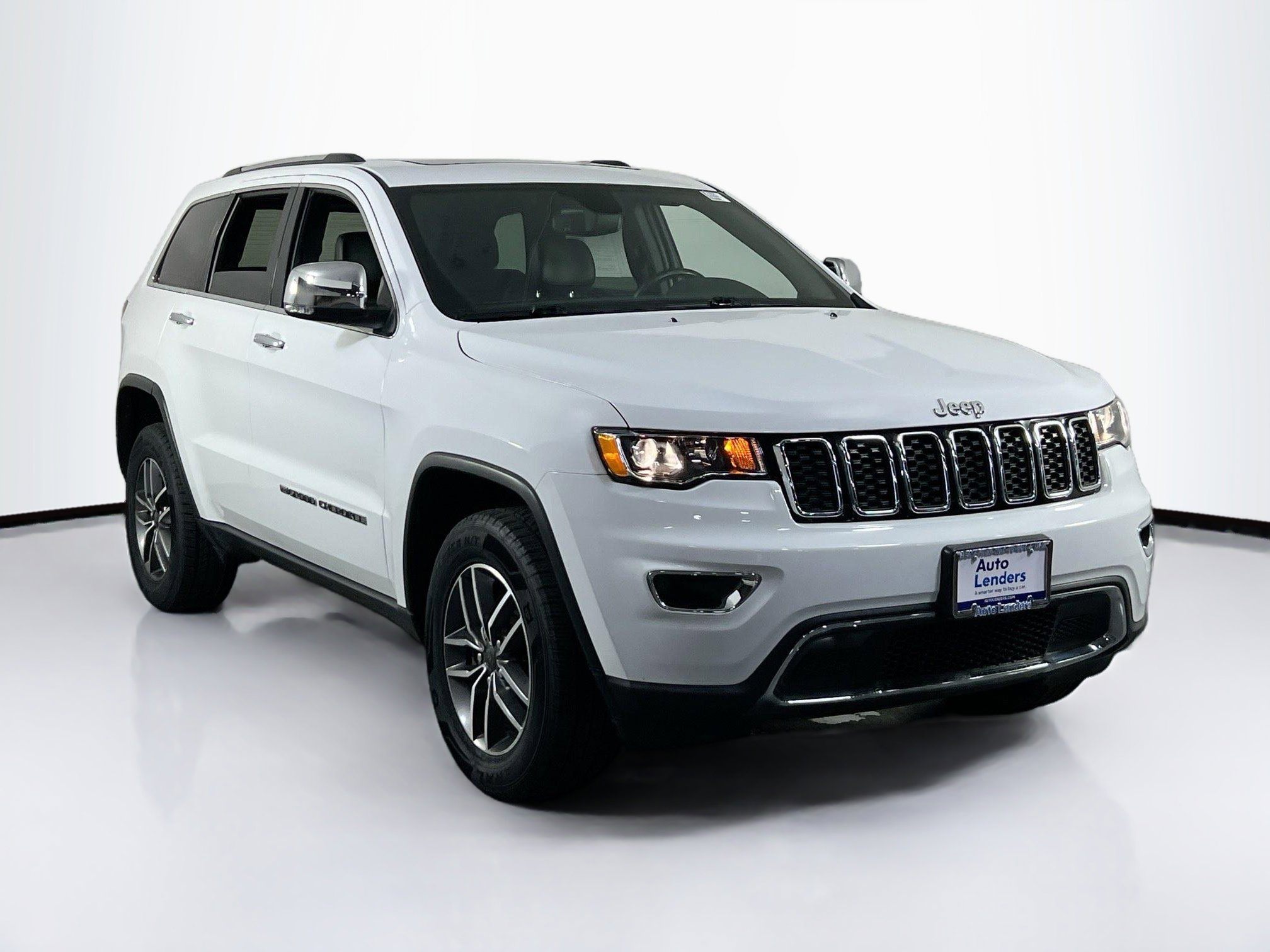 Used 2022 Jeep Grand Cherokee Limited image 3