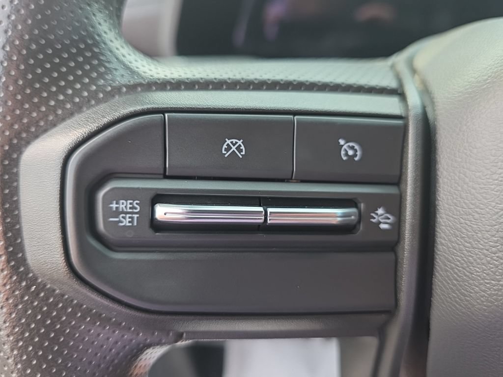 Used 2023 Chevrolet Colorado Trail Boss w/ Technology Package AWD/4WD image 26
