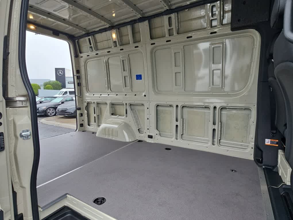 New 2025 Mercedes-Benz Sprinter 2500 image 8