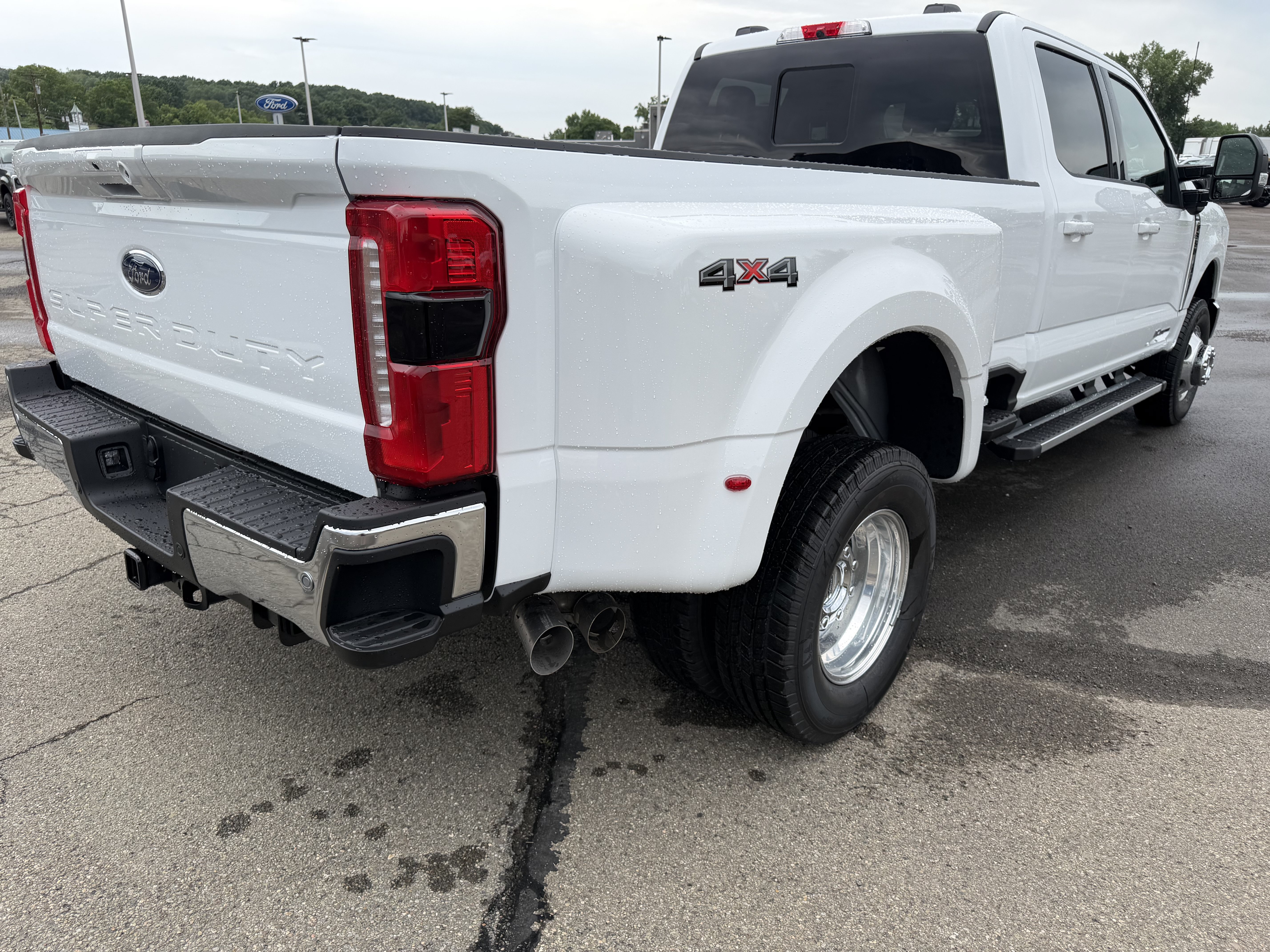 New 2026 Ford F350 Lariat AWD/4WD image 2