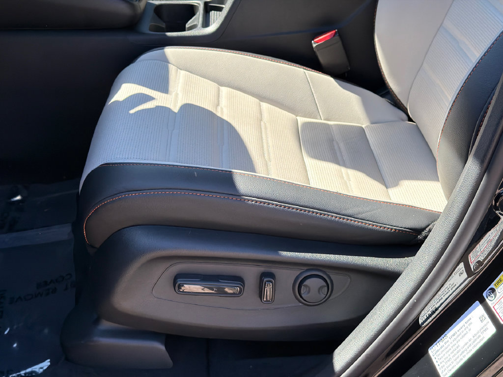 Used 2025 Honda CR-V Sport Touring image 17