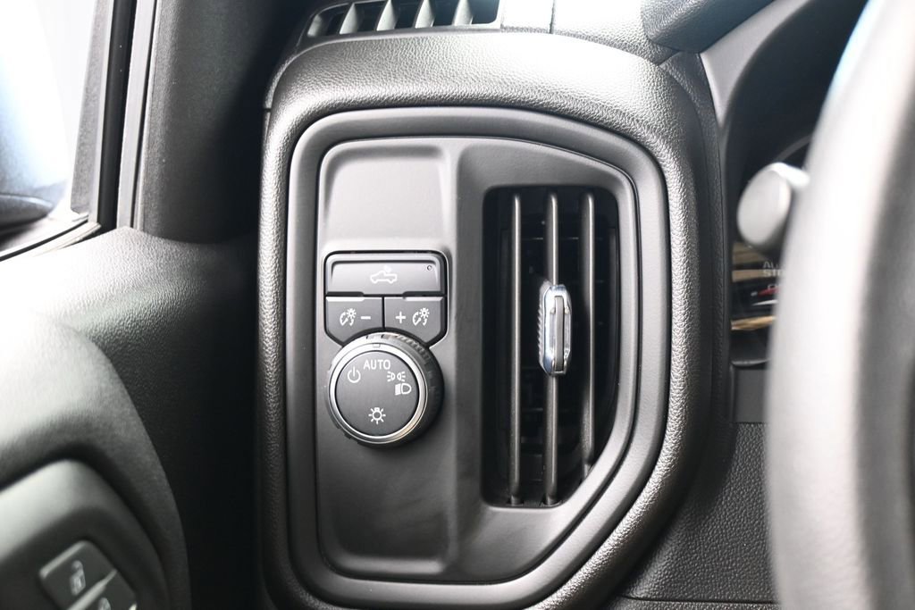 Used 2021 Chevrolet Silverado 1500 Custom RWD image 16