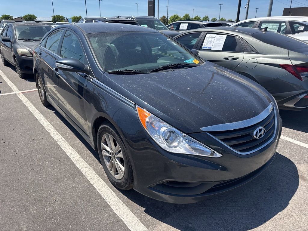 Used 2014 Hyundai Sonata GLS w/ Popular Equipment Group 2 FWD image 2