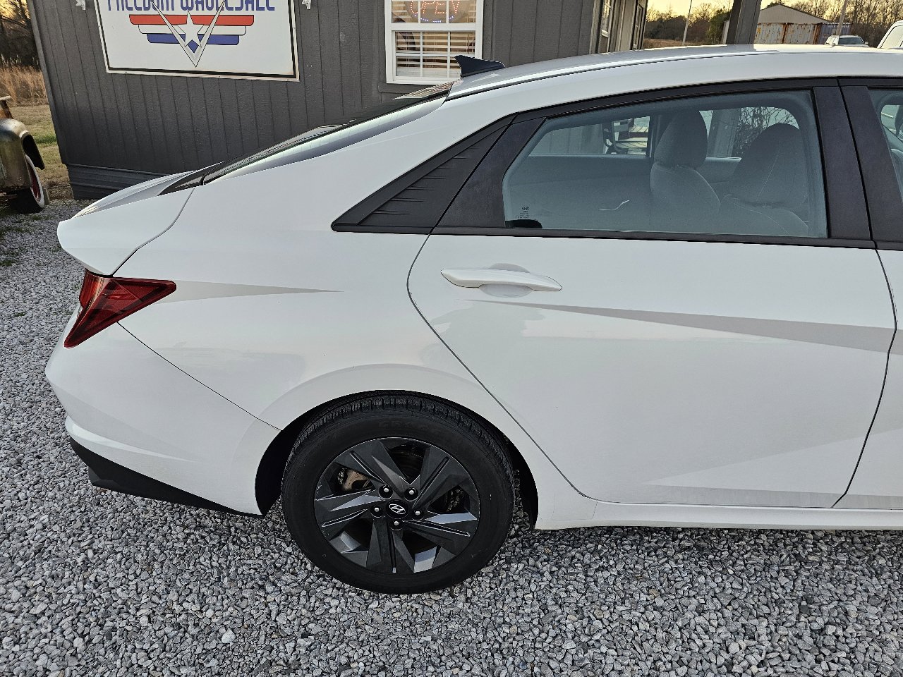 Used 2022 Hyundai Elantra SEL image 9