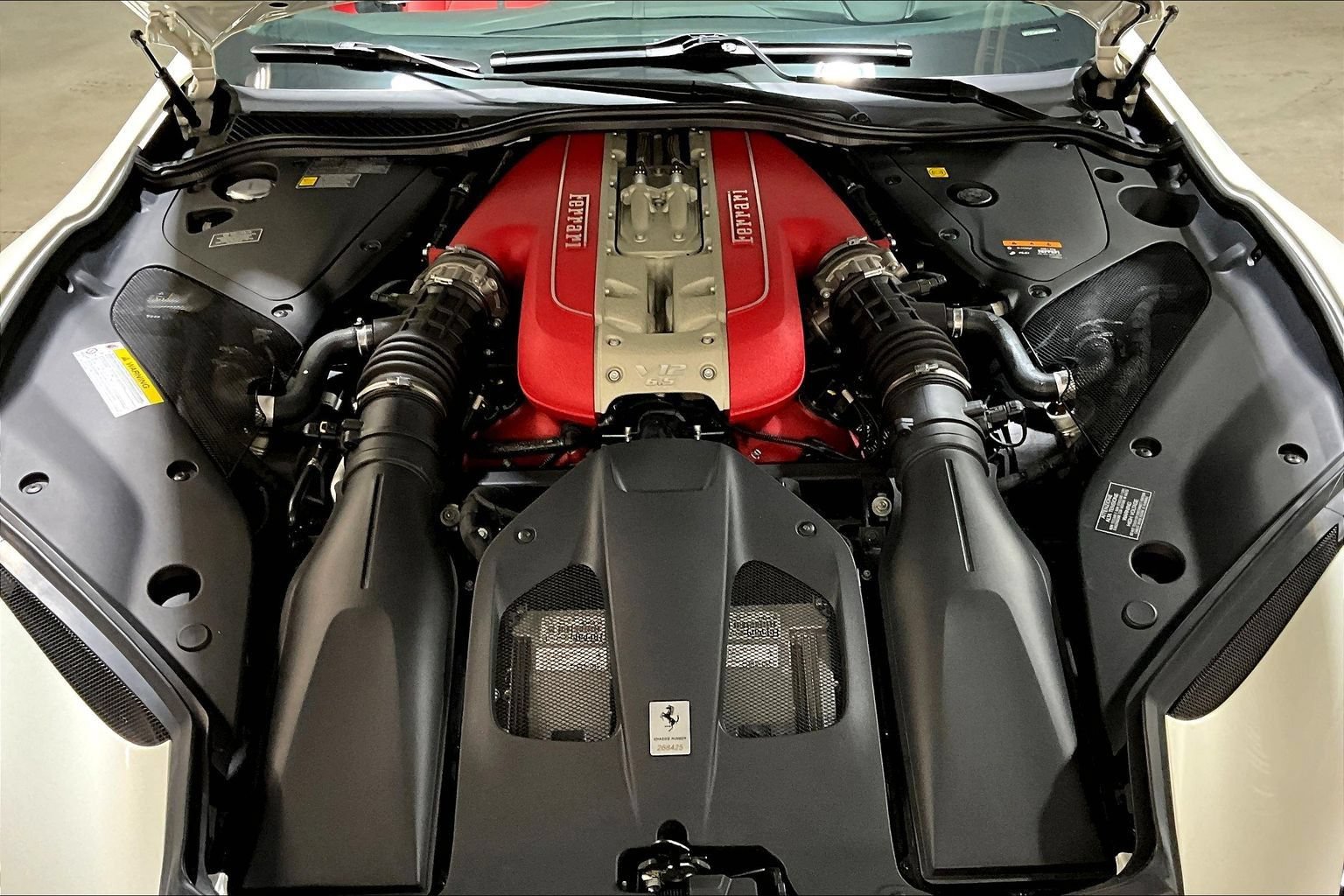 Used 2021 Ferrari 812 GTS RWD image 24