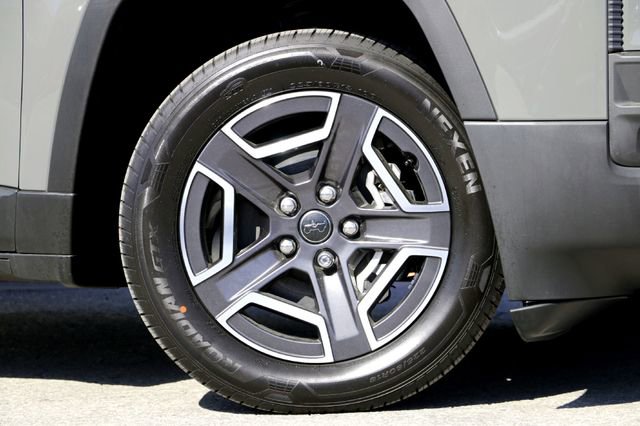 New 2026 Jeep Cherokee Overland AWD/4WD image 2