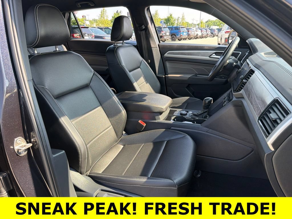 Certified 2023 Volkswagen Atlas Cross Sport SE w/ Black Wheel Package AWD/4WD image 25