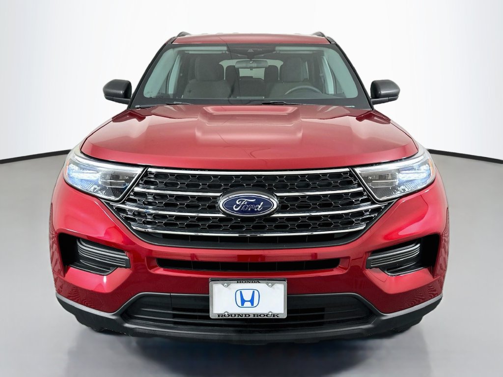 Used 2022 Ford Explorer XLT RWD image 2