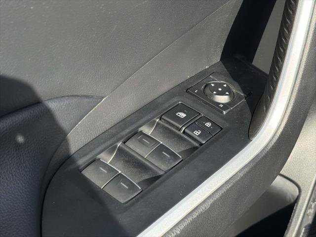 Certified 2022 Toyota RAV4 XLE Premium FWD image 27