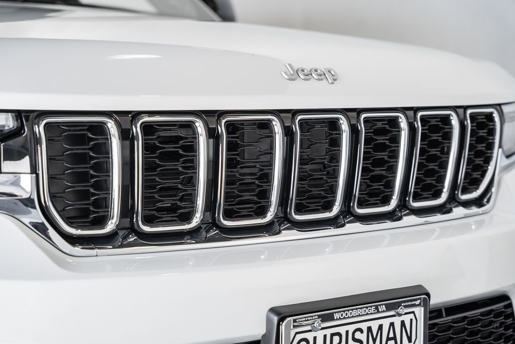 New 2025 Jeep Grand Cherokee Limited w/ MOPAR Finishing Package image 12
