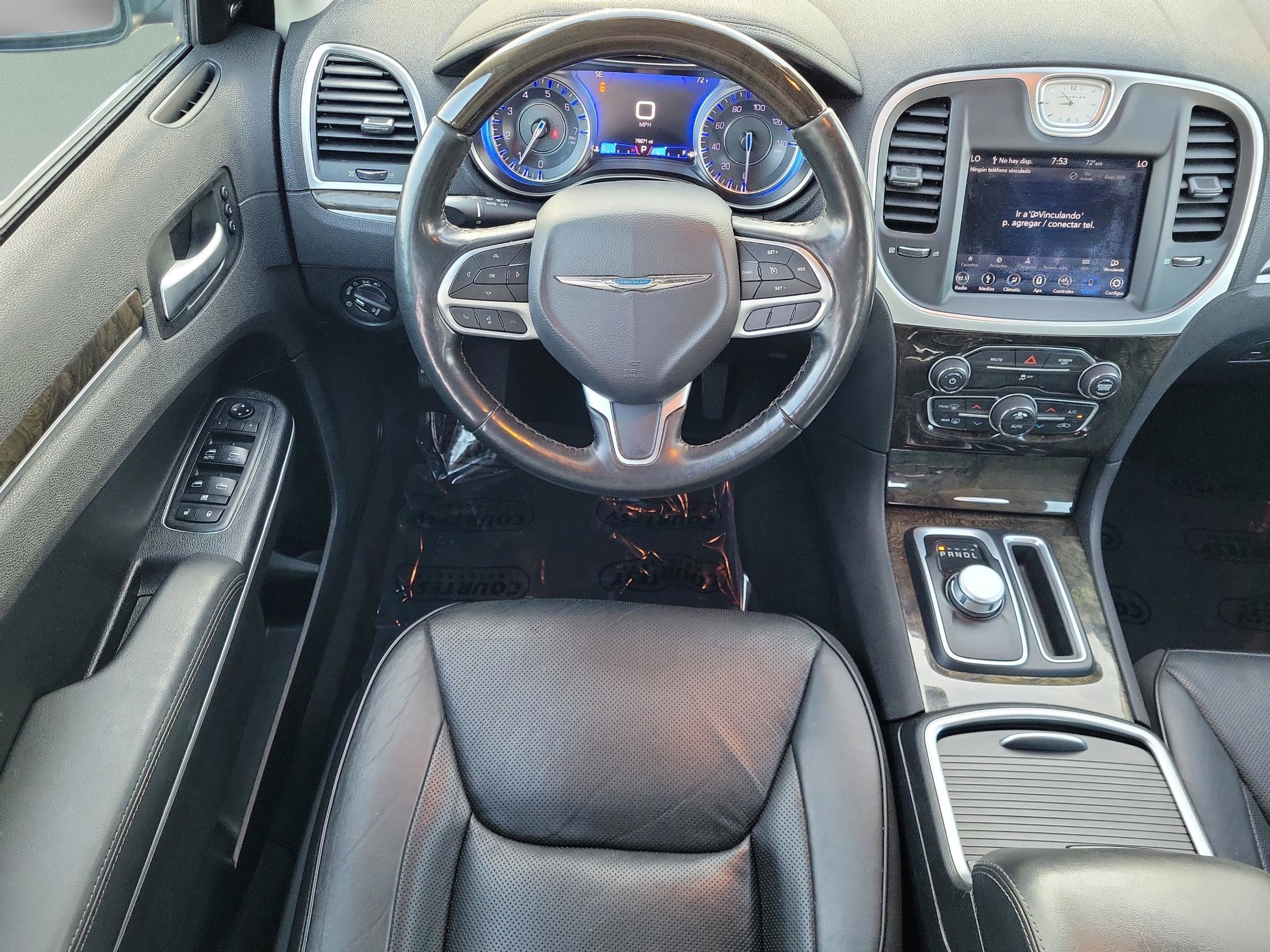 Used 2019 Chrysler 300 Limited image 13