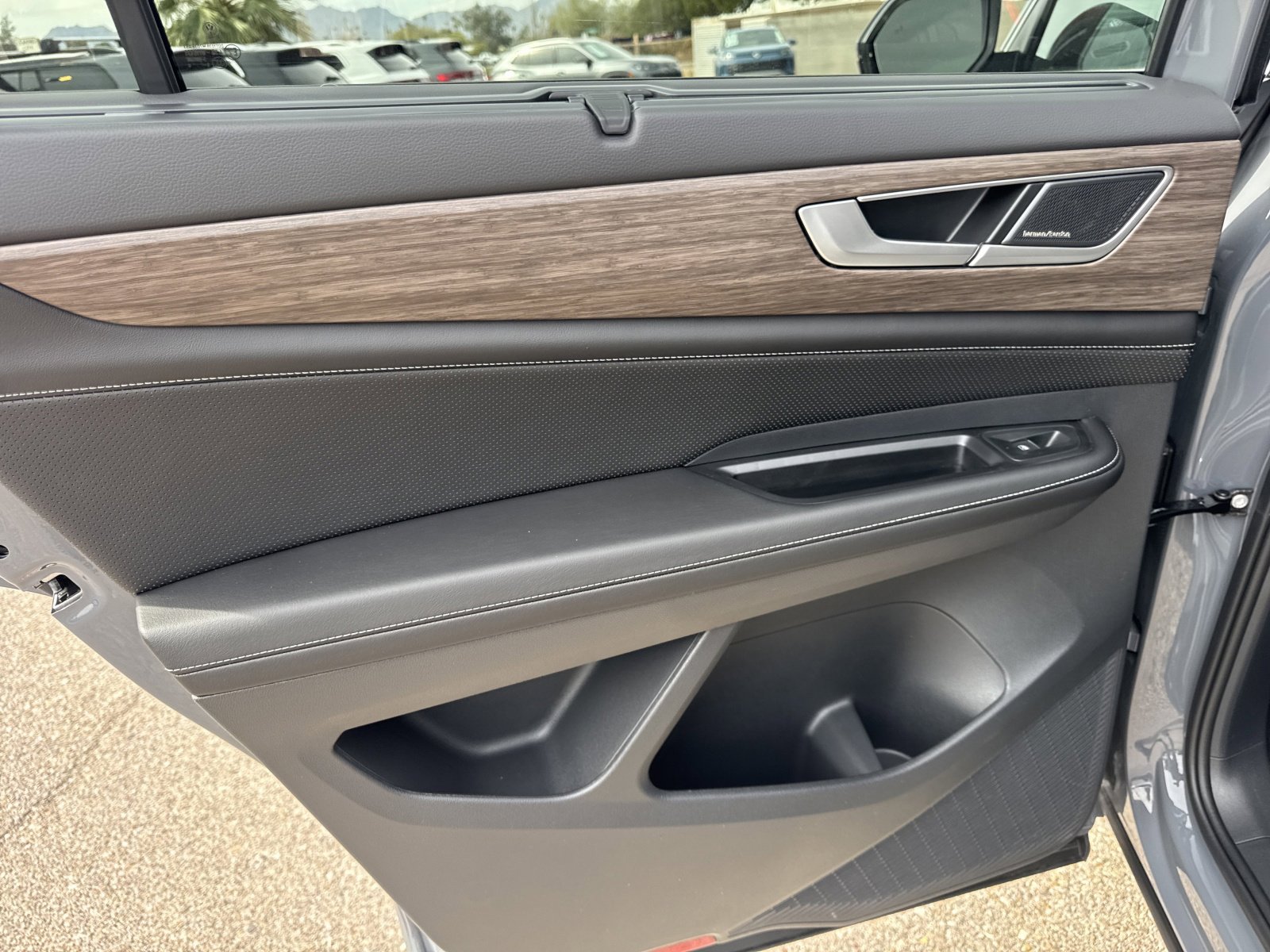 New 2026 Volkswagen Atlas SEL Premium R-Line image 21