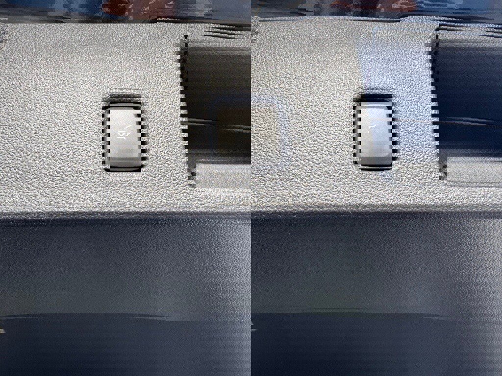 New 2025 Ford Escape ST-Line Select w/ Tech Pack #1 image 39