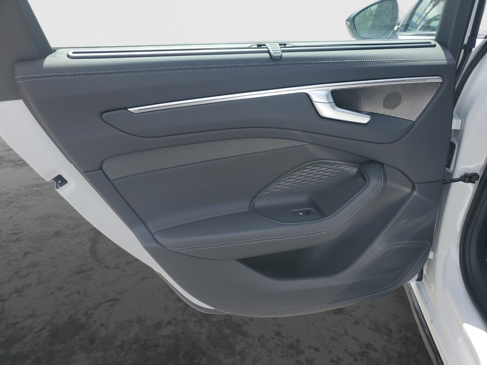 New 2026 Audi A6 Premium Plus AWD/4WD image 17