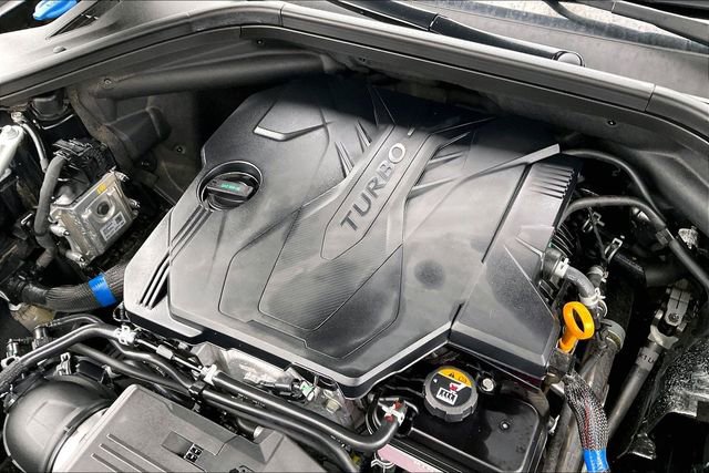 Certified 2025 Genesis GV70 2.5T Select w/ Select Package image 31