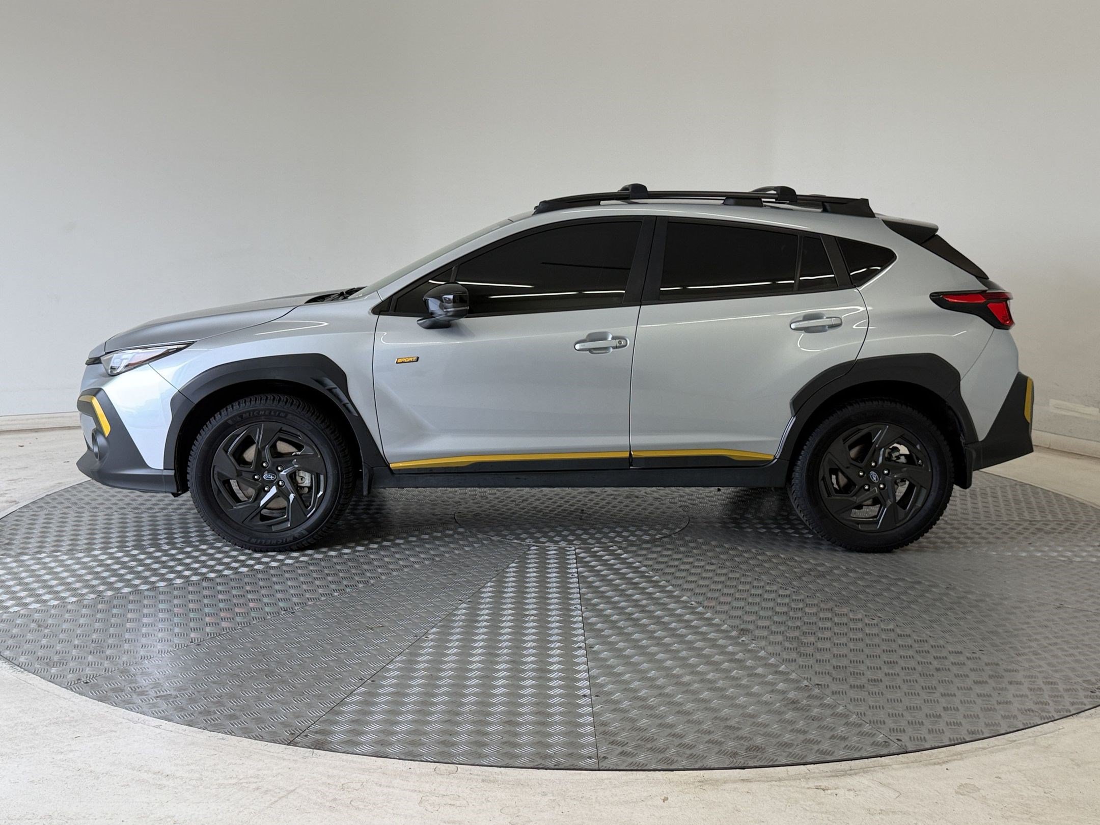 Used 2024 Subaru Crosstrek 2.5i Sport w/ Crosstrek Mirror Package AWD/4WD image 2