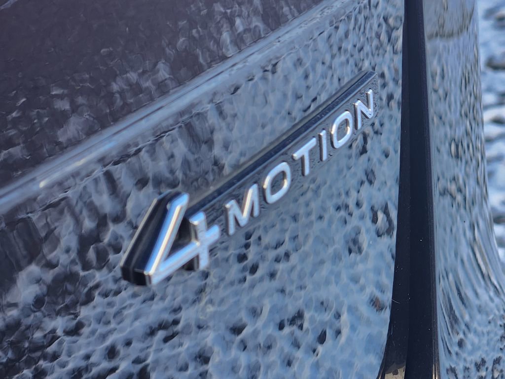Certified 2024 Volkswagen Tiguan S AWD/4WD image 12