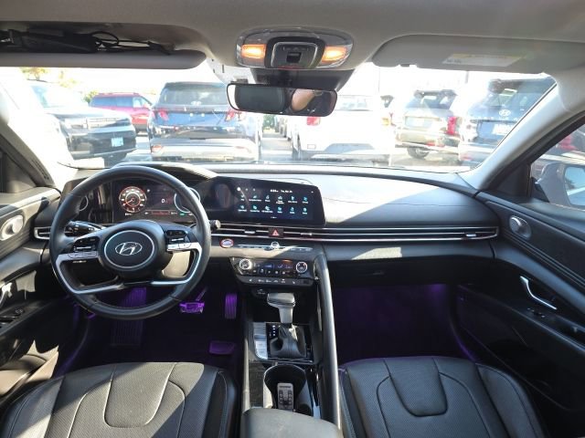 Used 2023 Hyundai Elantra Limited w/ Cargo Package image 28