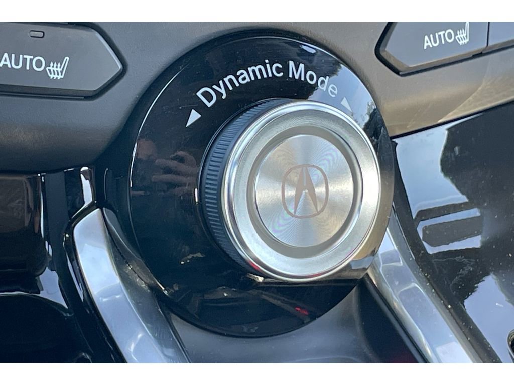 Certified 2025 Acura TLX w/ Technology Package image 29