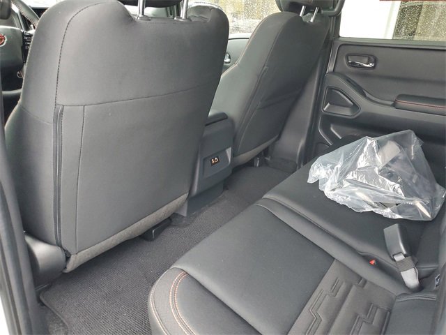Used 2025 Nissan Frontier Pro-X image 29