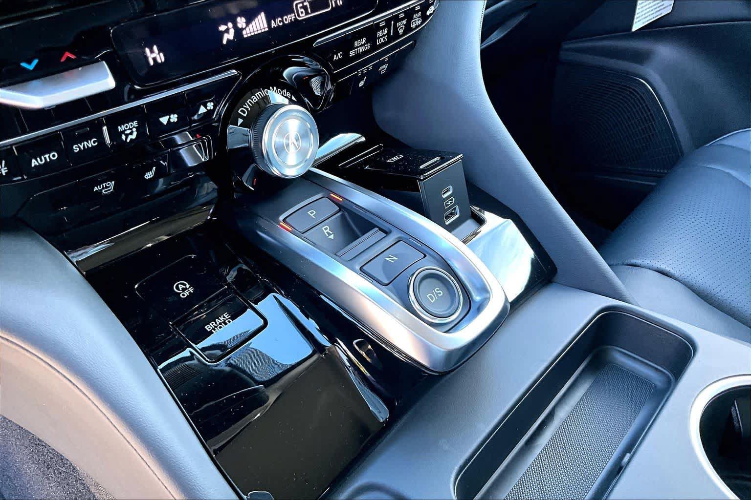 Certified 2026 Acura MDX w/ Technology Package FWD image 7