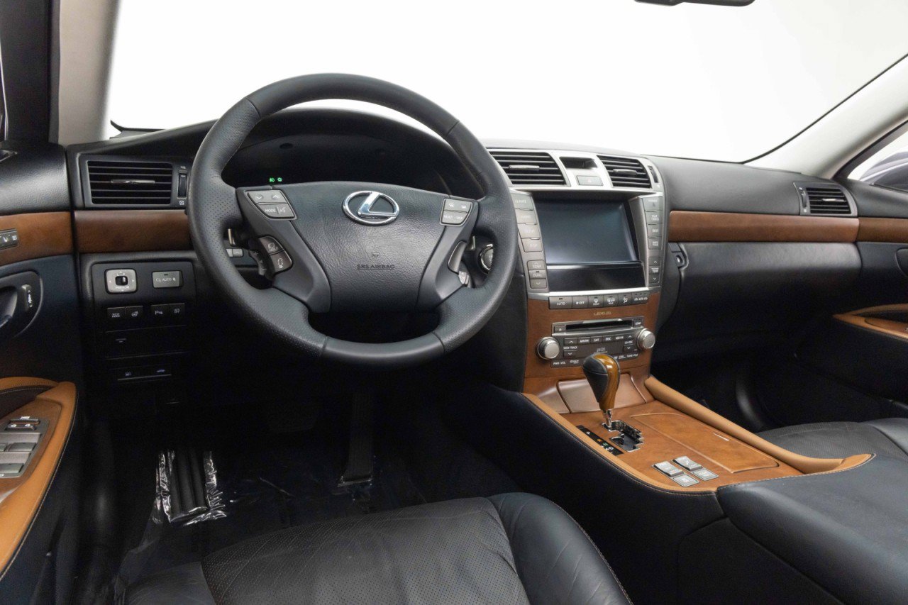 Used 2011 Lexus LS 460 w/ Sport Pkg RWD image 6
