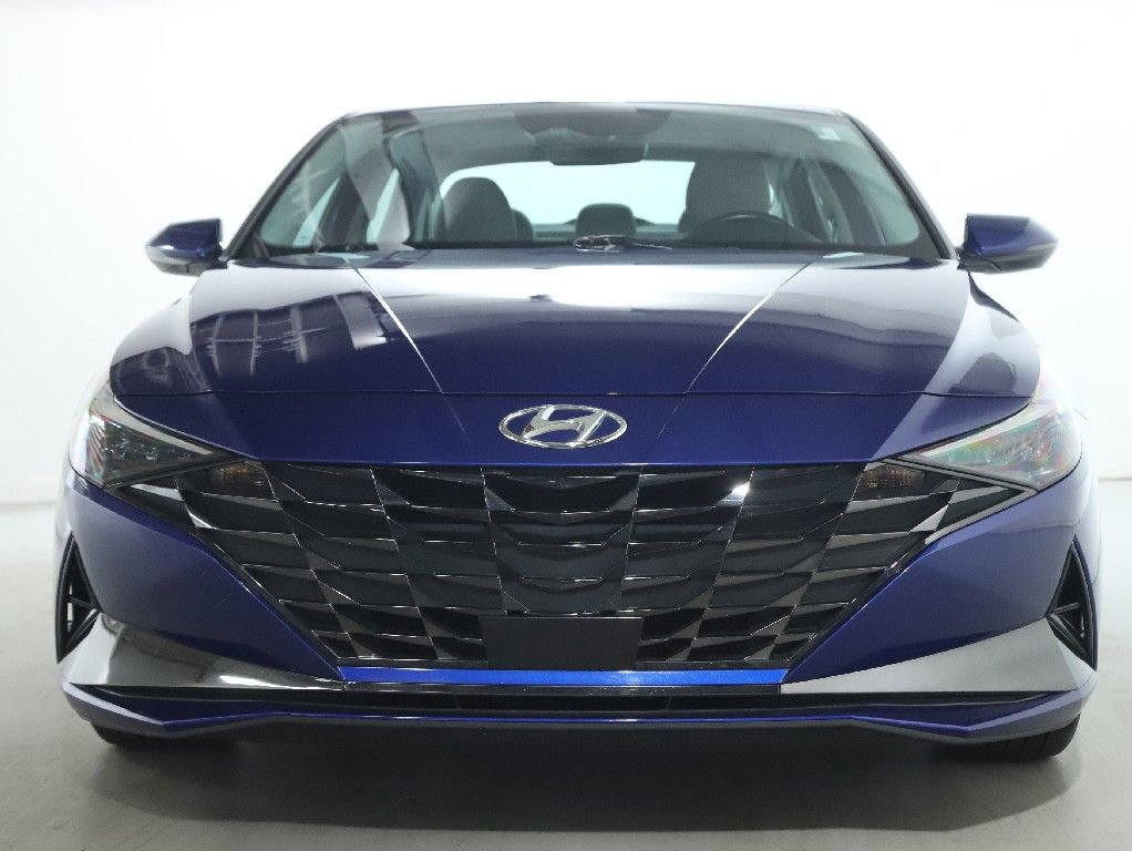 Used 2023 Hyundai Elantra Limited image 5