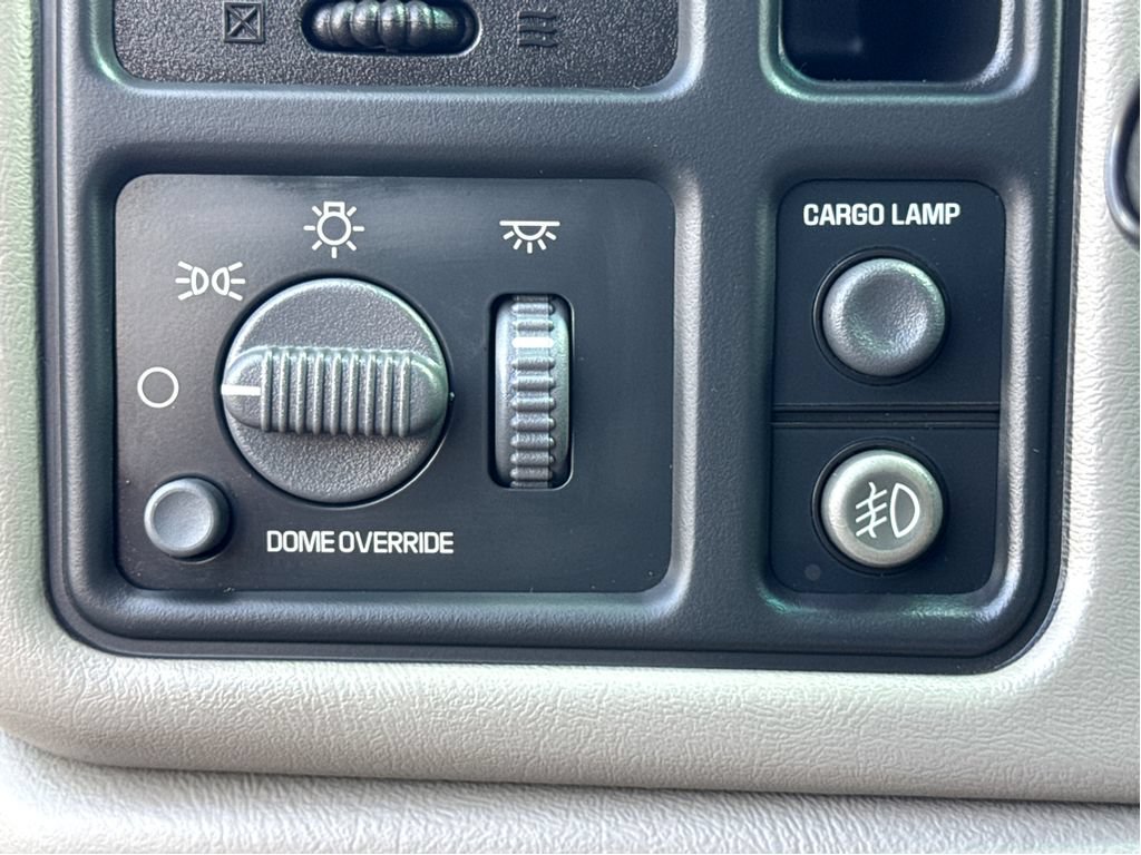 Used 2001 Chevrolet Silverado 1500 LT RWD image 12
