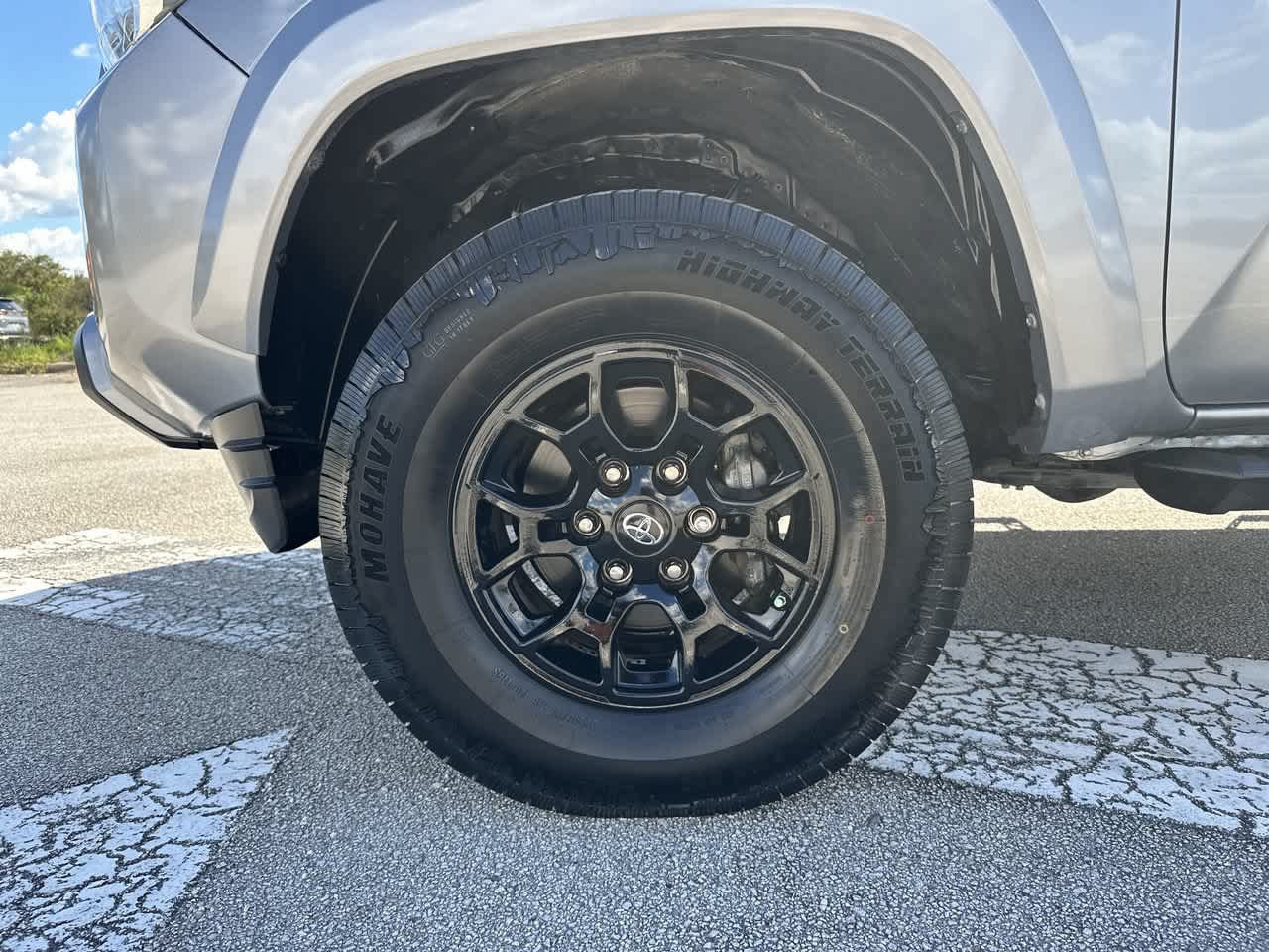 Used 2019 Toyota Tacoma SR5 RWD image 13