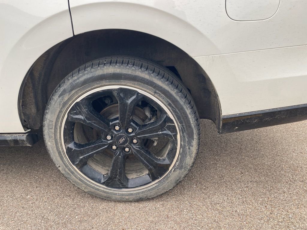 Used 2024 Ford Expedition Limited AWD/4WD image 14