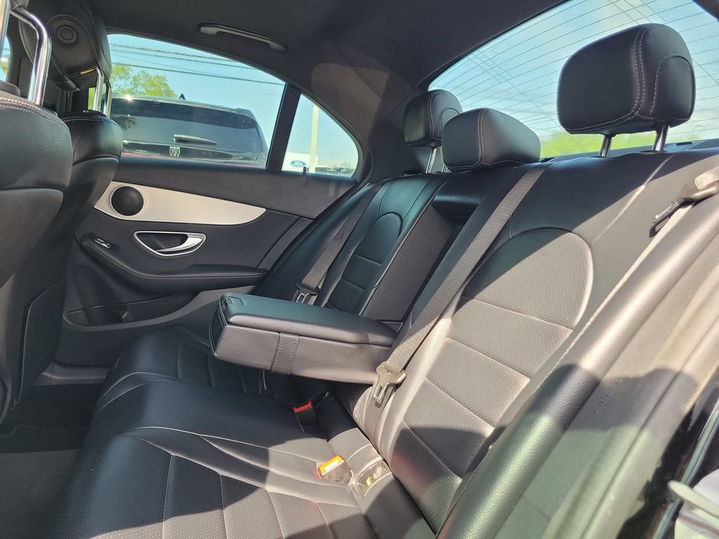 Used 2018 Mercedes-Benz C 300 Sedan image 11