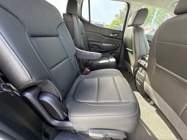 Used 2023 GMC Acadia SLT FWD image 6